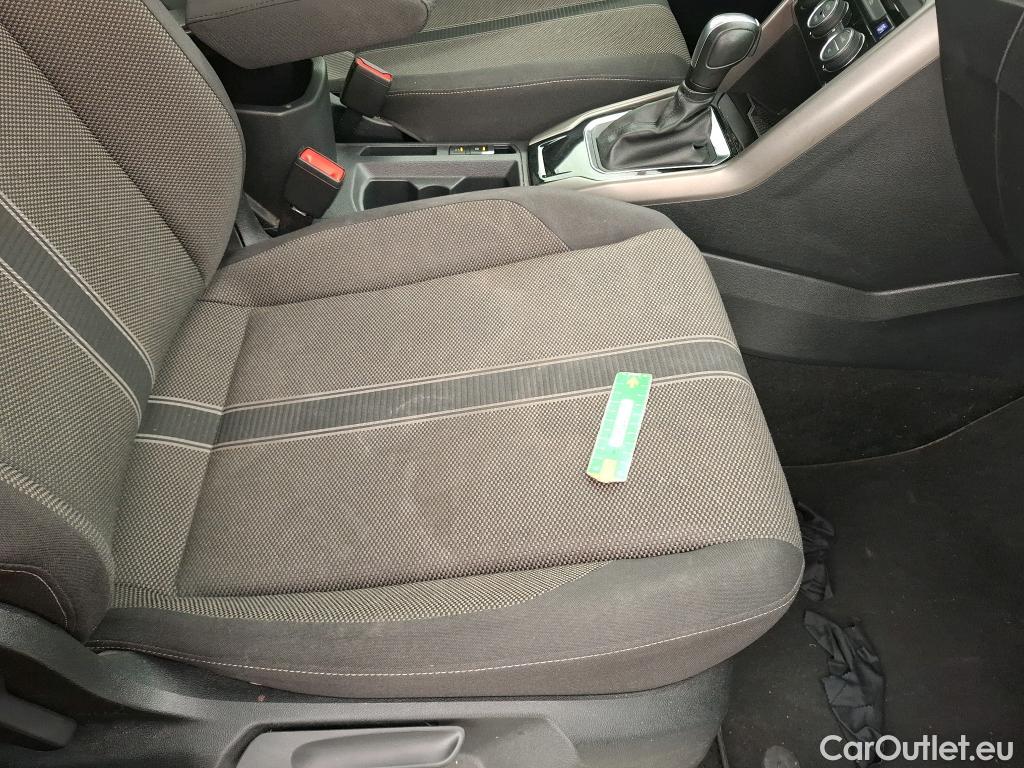  Volkswagen  T-ROC VOLKSWAGEN  / 2017 / 5P / SUV 1.5 TSI 150 EVO LOUNGE BUSINESS DSG7 #32