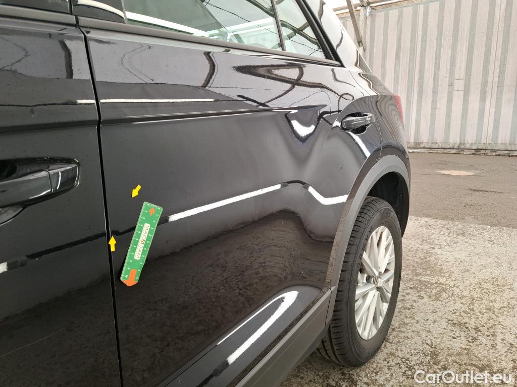  Volkswagen  T-ROC VOLKSWAGEN  / 2017 / 5P / SUV 1.5 TSI 150 EVO LOUNGE BUSINESS DSG7 #6