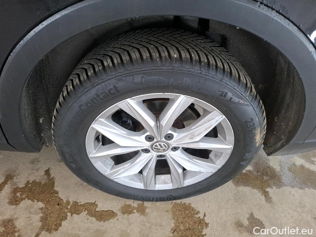  Volkswagen  Tiguan VOLKSWAGEN  Allspace 5p SUV 2.0 TDI 150 DSG7 Carat #34
