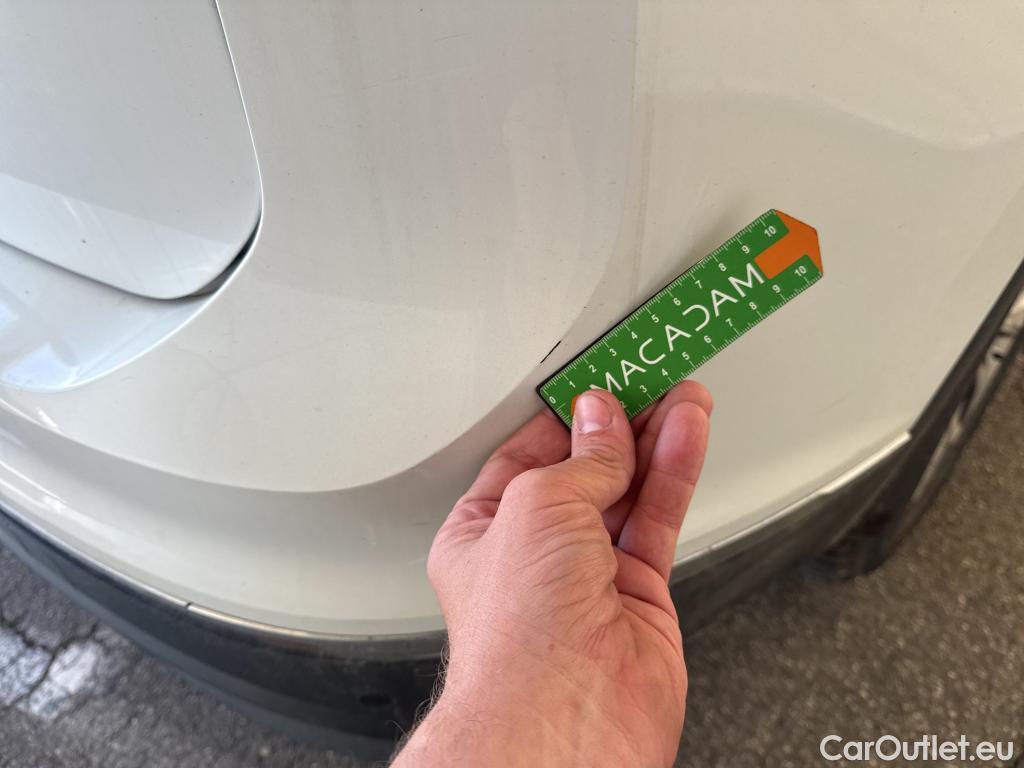  Volkswagen  Tiguan VOLKSWAGEN  / 2020 / 5P / SUV 2.0 TDI 150 DSG7 LIFE PLUS #13