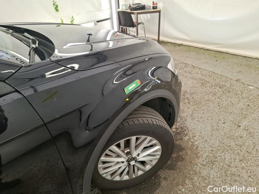  Volkswagen  T-ROC VOLKSWAGEN  / 2017 / 5P / SUV 1.5 TSI 150 EVO LOUNGE BUSINESS DSG7 #1