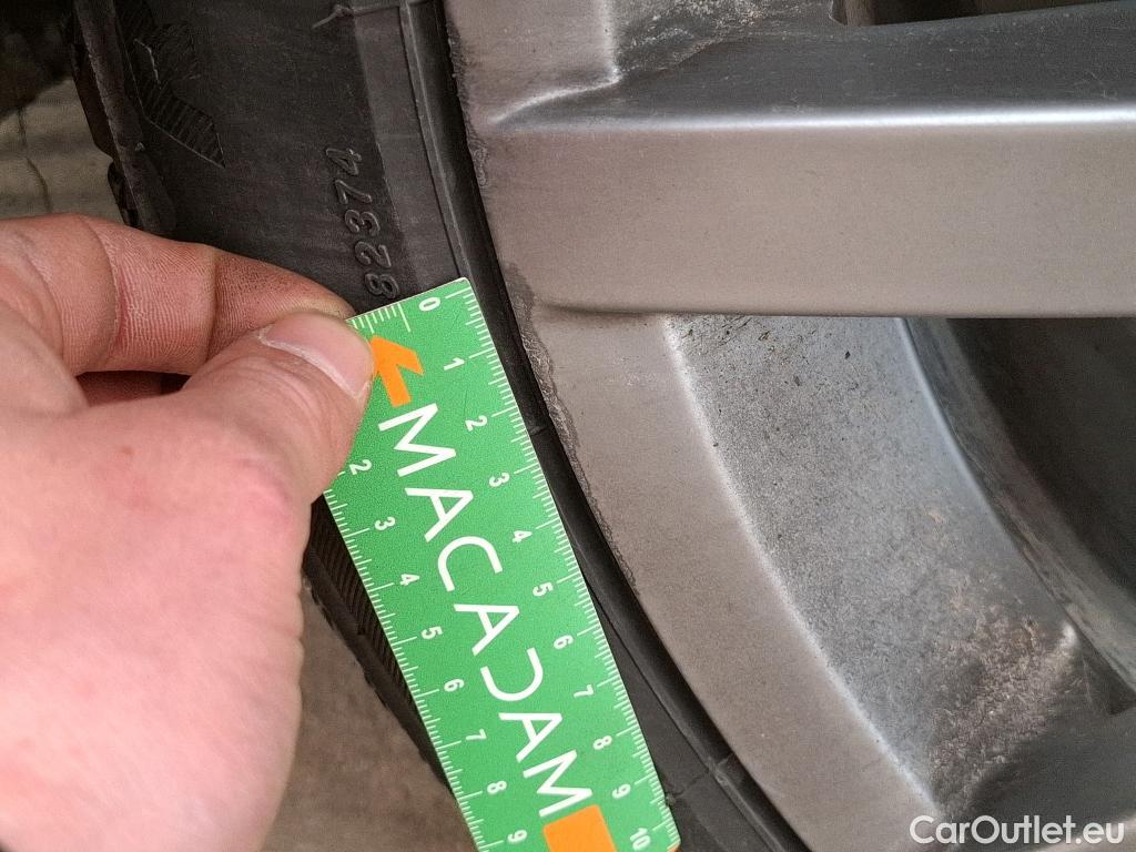  Volkswagen  Passat VOLKSWAGEN  SW / 2019 / 5P / Break 1.5 TSI 150 ACT OPF DSG7 SW LOUNGE #9