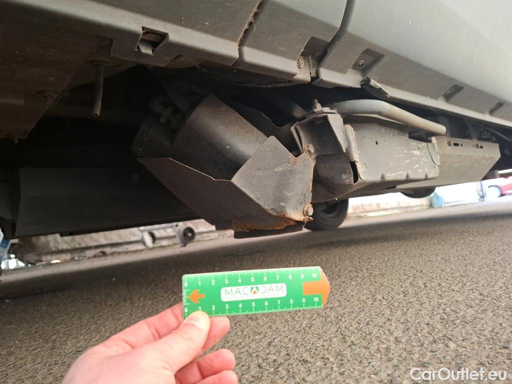  Iveco  Daily IVECO  / 2014 / 4P / Fourgon tôlé 3.0 35S14NA8 V11 H2 3520 B POWER #24