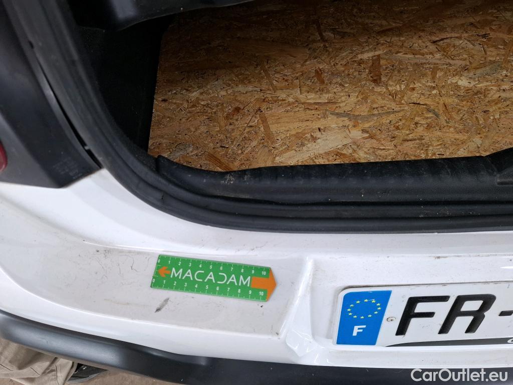  Citroen  C3  Société Feel Nav 1.5 BlueHDI 100CV BVM5 E6dT #6