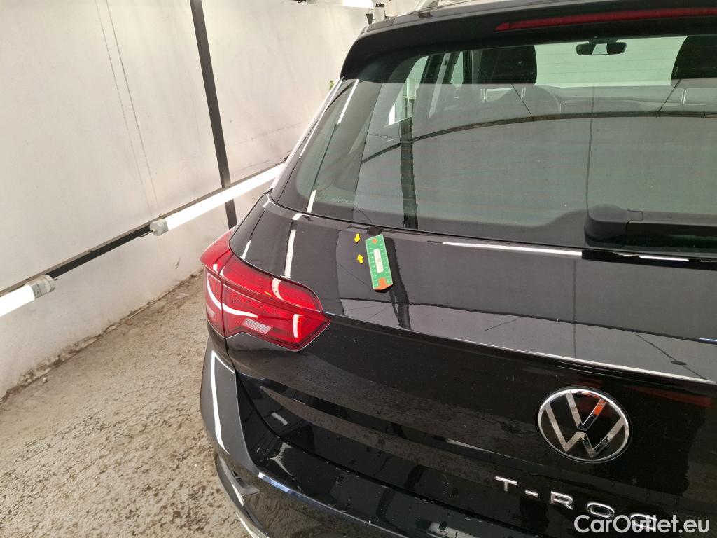 Volkswagen  T-ROC VOLKSWAGEN  / 2017 / 5P / SUV 1.5 TSI 150 EVO LOUNGE BUSINESS DSG7 #30