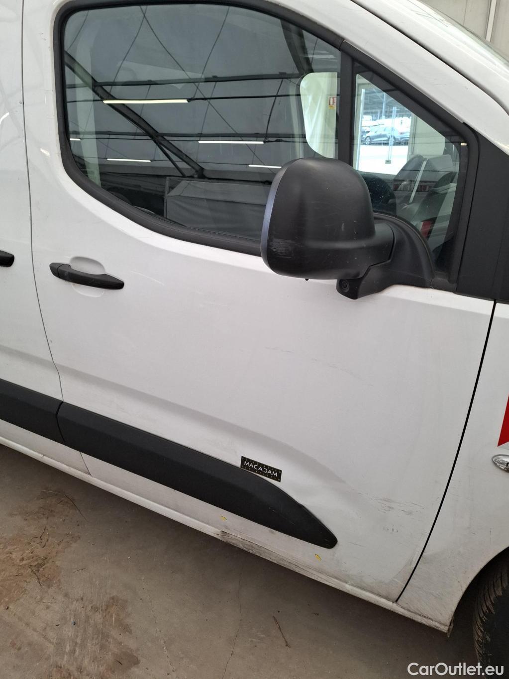  Citroen  Berlingo  Fourgon Worker M 1000 1.2 PureTech 130CV BVA8 E6d #44