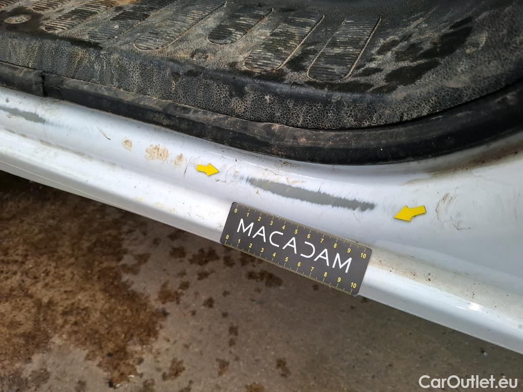  Renault  Master  III Fourgon L2H2 3 3 Grand Confort dCi 135CV BVM6 E6dT #49