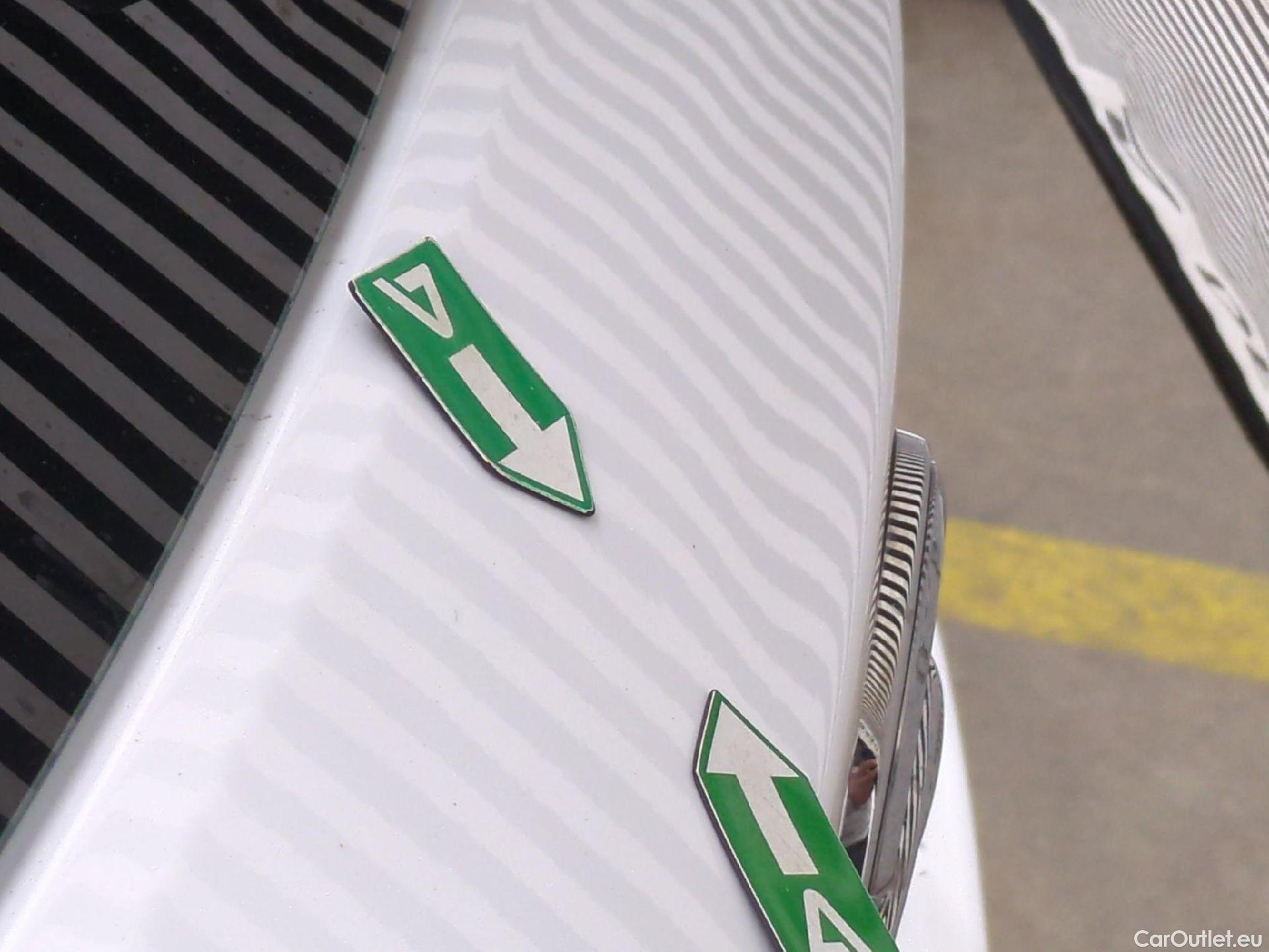  Opel  Corsa  F Elegance Business 1.5 100CV BVM6 E6d  / TRANSFO VP VF #52