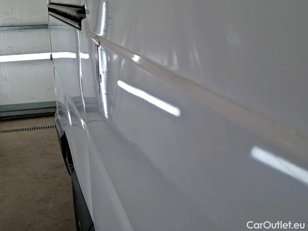  Renault  Master  III Fourgon L2H2 3 3 Grand Confort dCi 135CV BVM6 E6dT #27