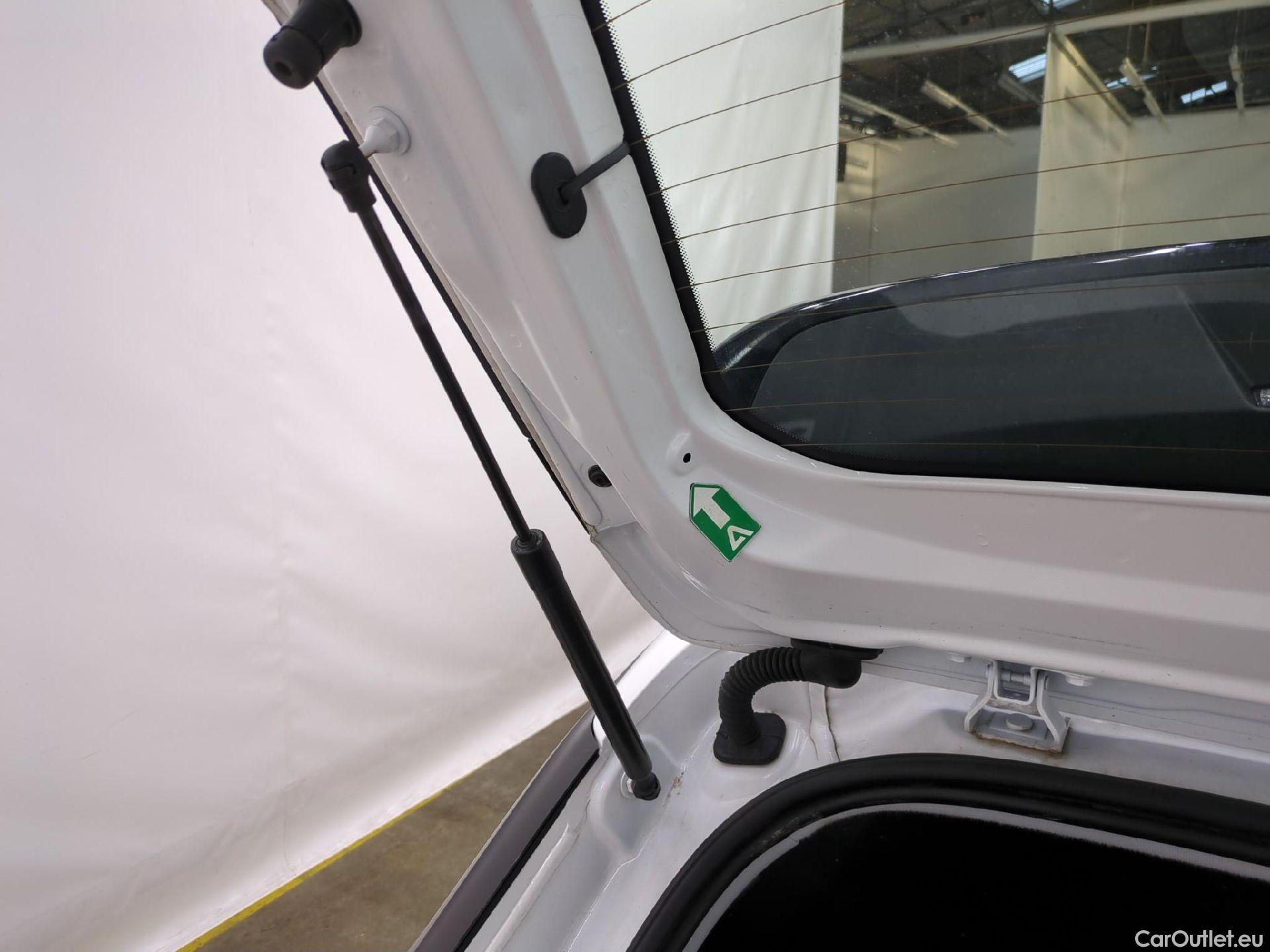  Opel  Corsa  F Elegance Business 1.5 100CV BVM6 E6d  / TRANSFO VP VF #6