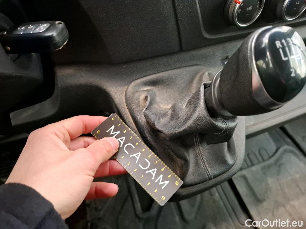  Renault  Master  III Fourgon L2H2 3 3 Grand Confort dCi 135CV BVM6 E6dT #50