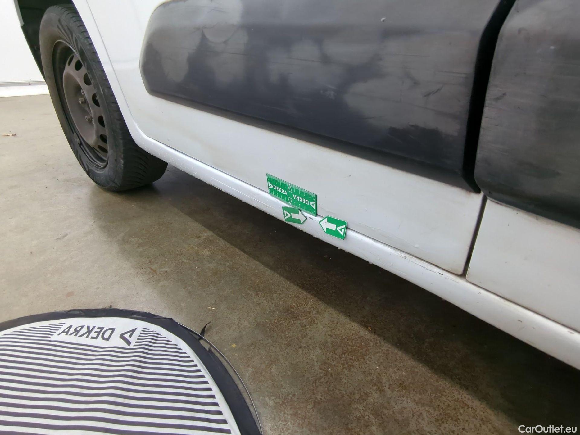  Toyota  Proace TOYOTA  City / 2019 / 4P / Fourgonnette 1.5 Medium 75 D-4D Business #16