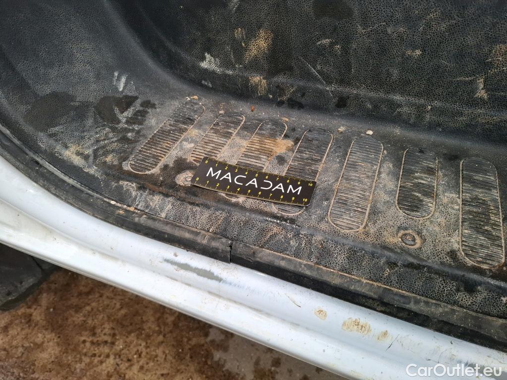  Renault  Master  III Fourgon L2H2 3 3 Grand Confort dCi 135CV BVM6 E6dT #45