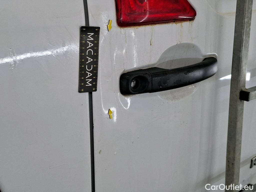  Renault  Master  III Fourgon L2H2 3 3 Grand Confort dCi 135CV BVM6 E6dT #15