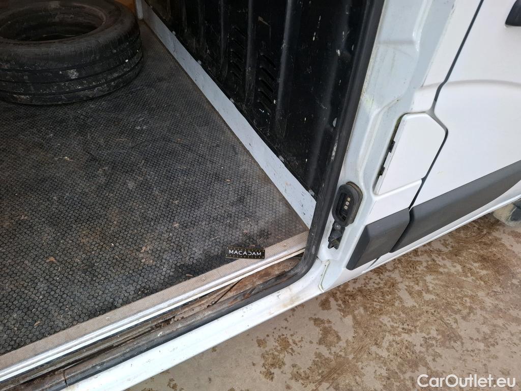  Renault  Master  III Fourgon L2H2 3 3 Grand Confort dCi 135CV BVM6 E6dT #42