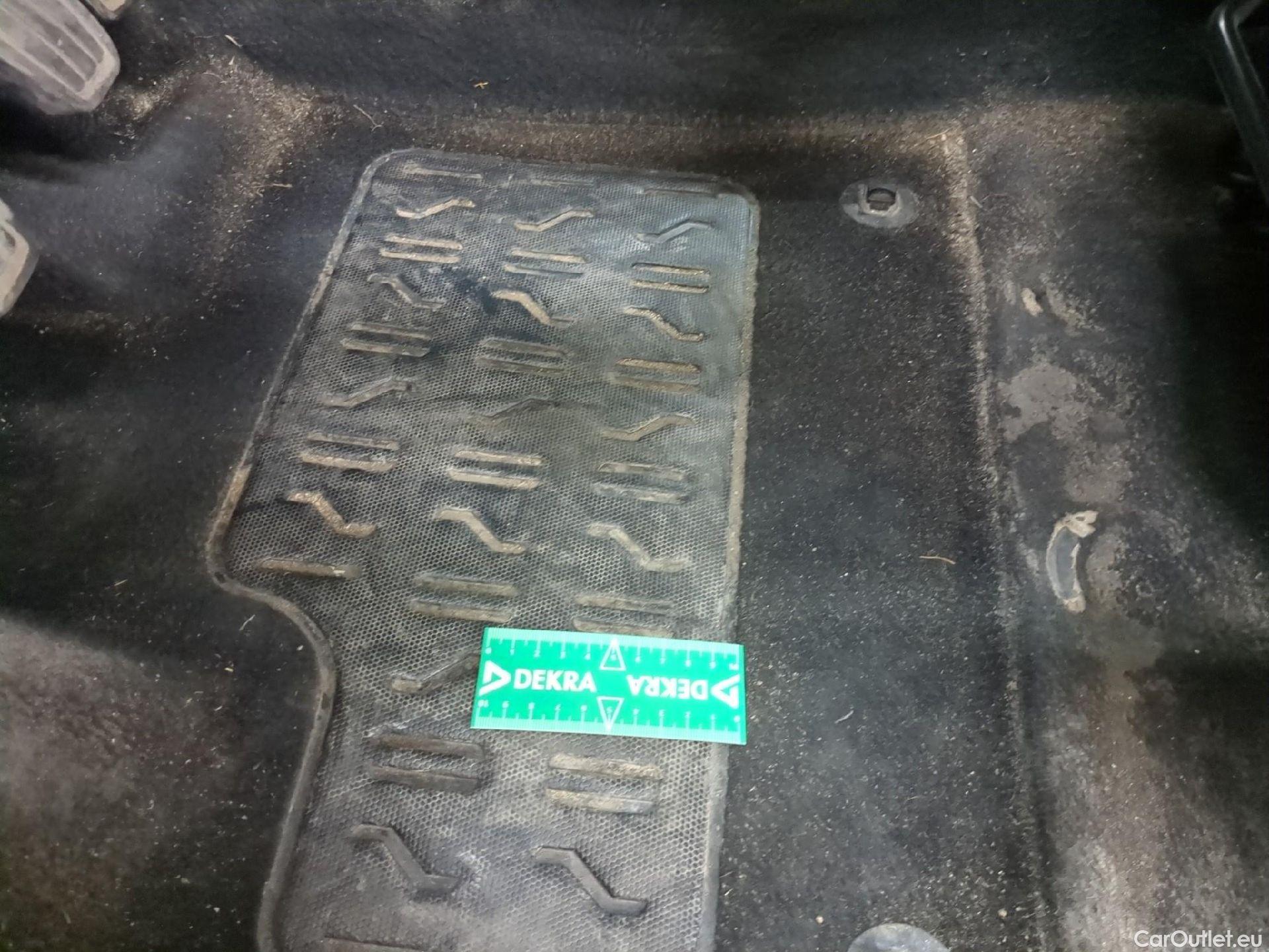  Toyota  Proace TOYOTA  City / 2019 / 4P / Fourgonnette 1.5 Medium 75 D-4D Business #5