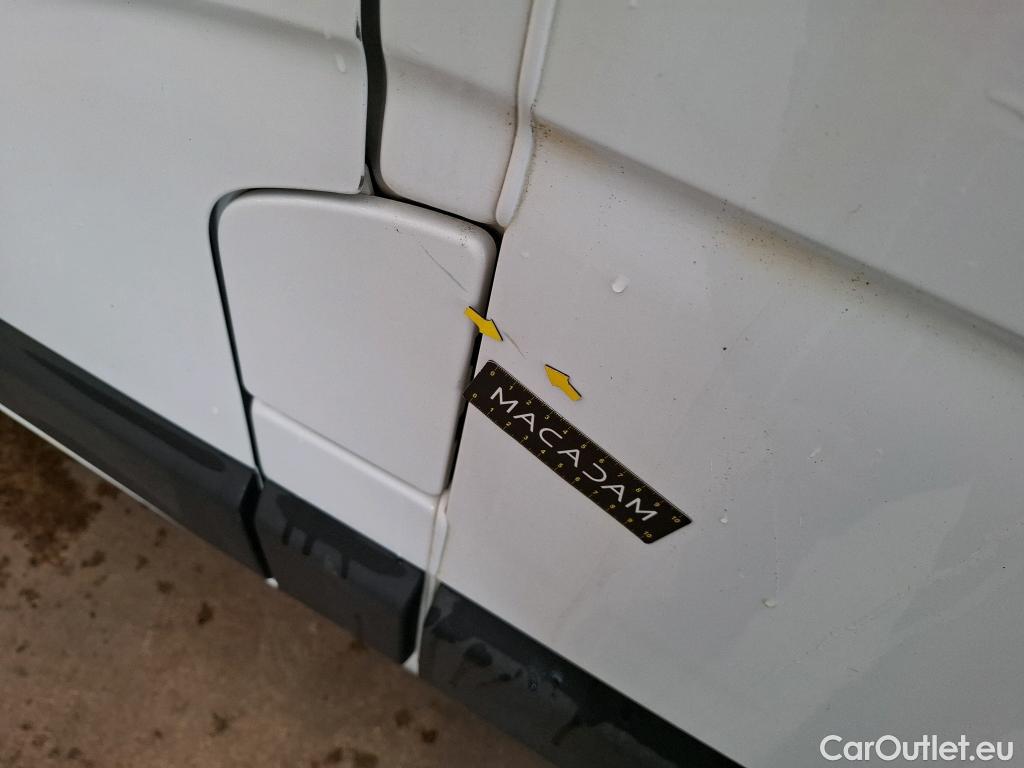  Renault  Master  III Fourgon L2H2 3 3 Grand Confort dCi 135CV BVM6 E6dT #13