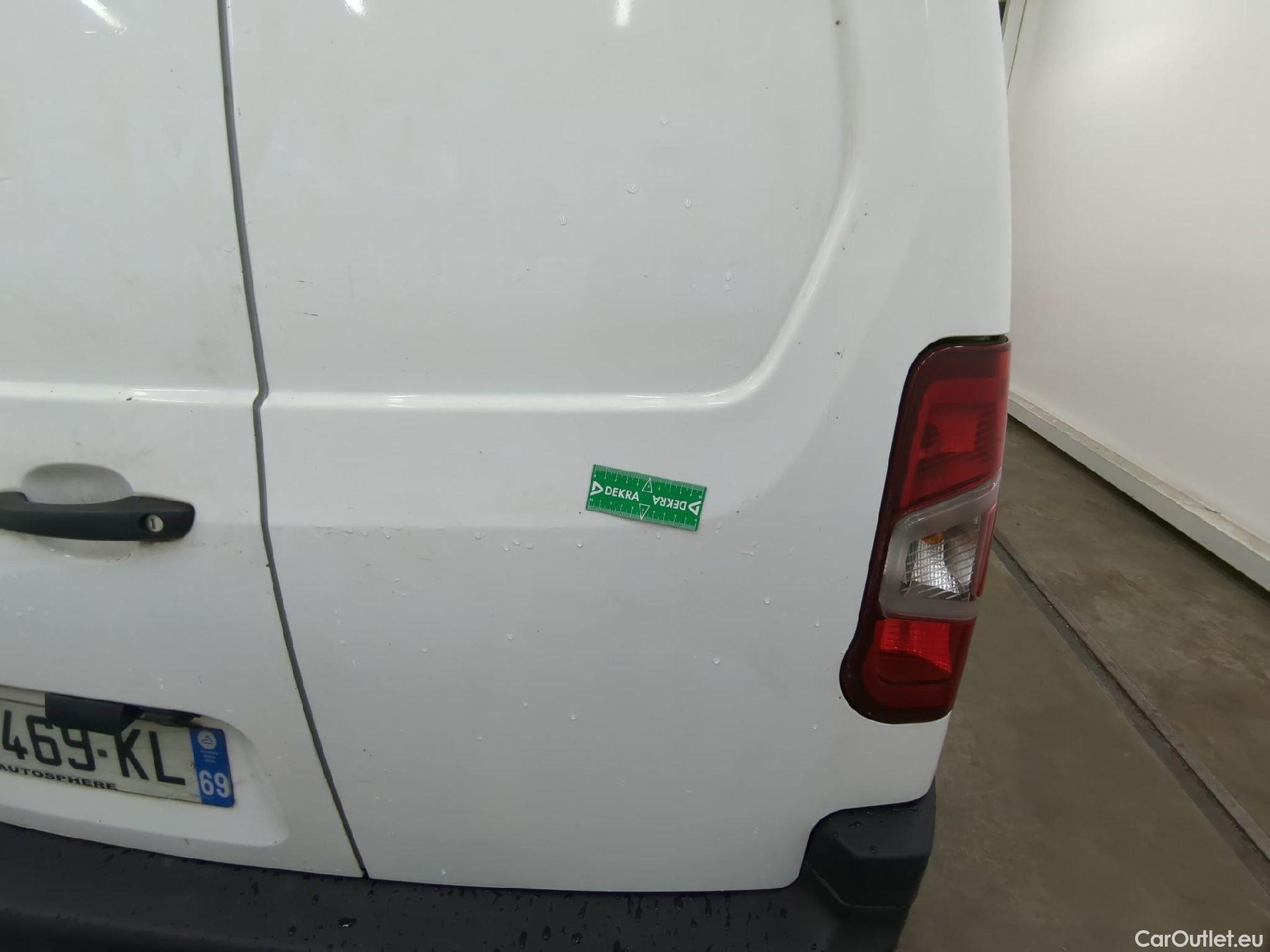  Toyota  Proace TOYOTA  City / 2019 / 4P / Fourgonnette 1.5 Medium 75 D-4D Business #25