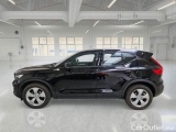  Volvo  XC 40 VOLVO XC40 / 2017 / 5P / SUV T2 MOMENTUM #8