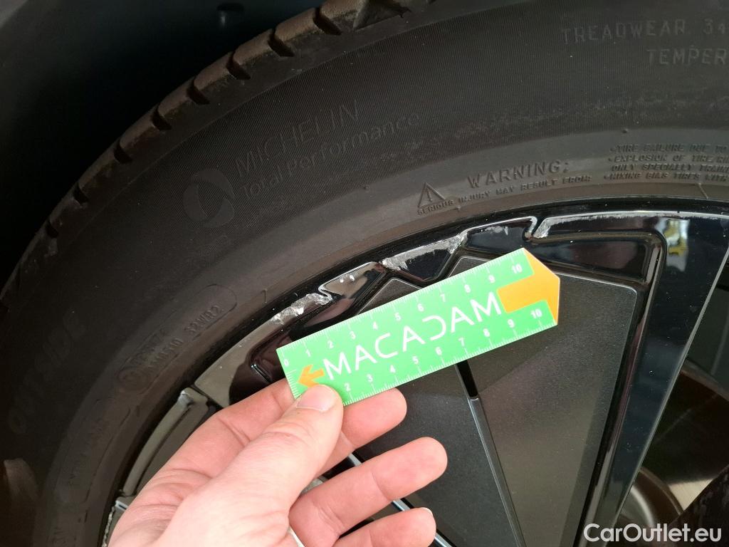  DS  DS7 DS DS 7 / 2022 / 5P / SUV E-TENSE 225 PERFORMANCE LINE + #27