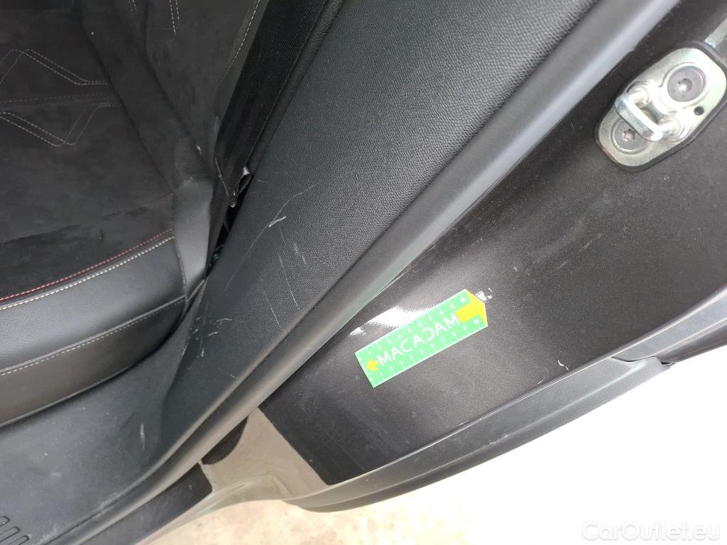  DS  DS7 DS DS 7 / 2022 / 5P / SUV E-TENSE 225 PERFORMANCE LINE + #11