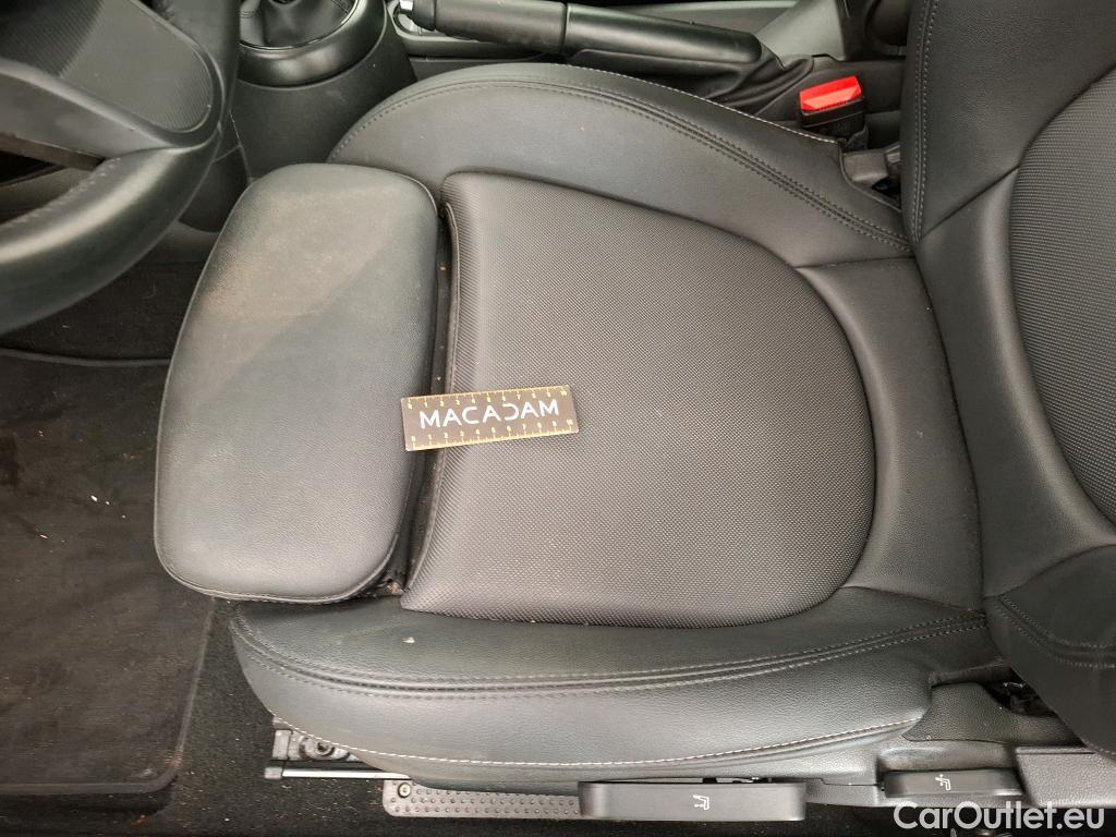  Mini  Mini   / 2021 / 3P / Berline Cooper Edition Camden 136 ch BVA7 #32