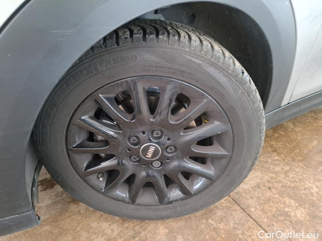  Mini  Mini   / 2021 / 3P / Berline Cooper Edition Camden 136 ch BVA7 #26