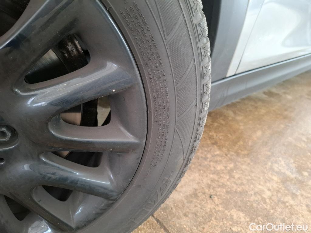  Mini  Mini   / 2021 / 3P / Berline Cooper Edition Camden 136 ch BVA7 #28