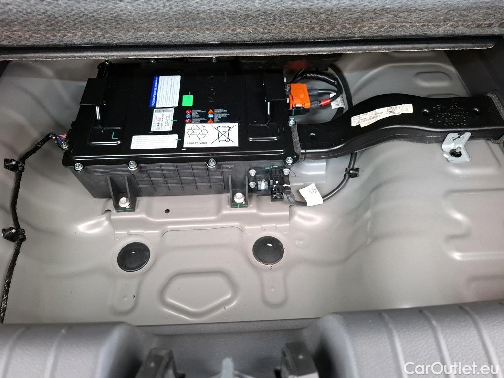  Hyundai  Bayon HYUNDAI  / 2021 / 5P / SUV 1.0 T-GDI 100 HYBRID 48V INTUITIVE #1