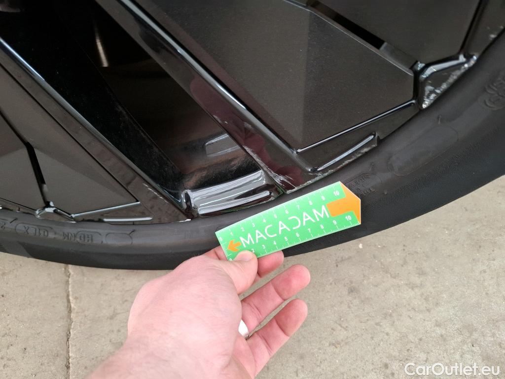  DS  DS7 DS DS 7 / 2022 / 5P / SUV E-TENSE 225 PERFORMANCE LINE + #24