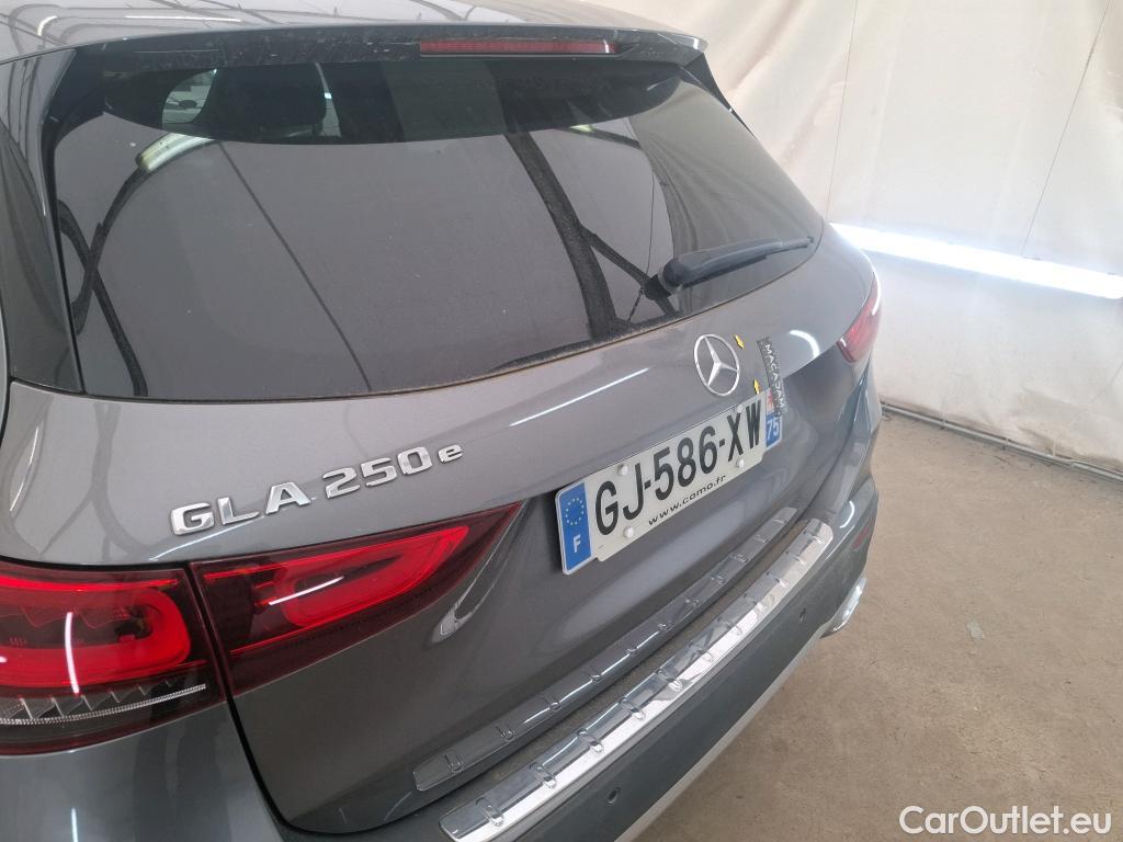  Mercedes  GLA MERCEDES-BENZ  / 2020 / 5P / SUV 1.3  250 e BUSINESS LINE DCT #1