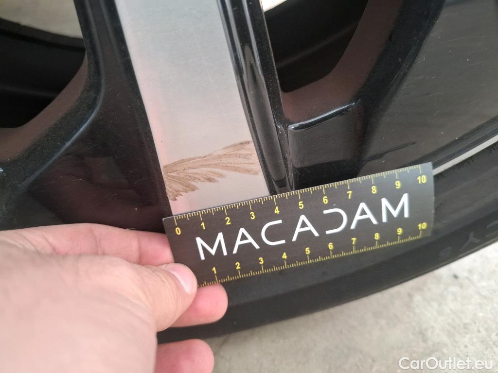  Mercedes  GLA MERCEDES-BENZ  / 2020 / 5P / SUV 1.3  250 e BUSINESS LINE DCT #24