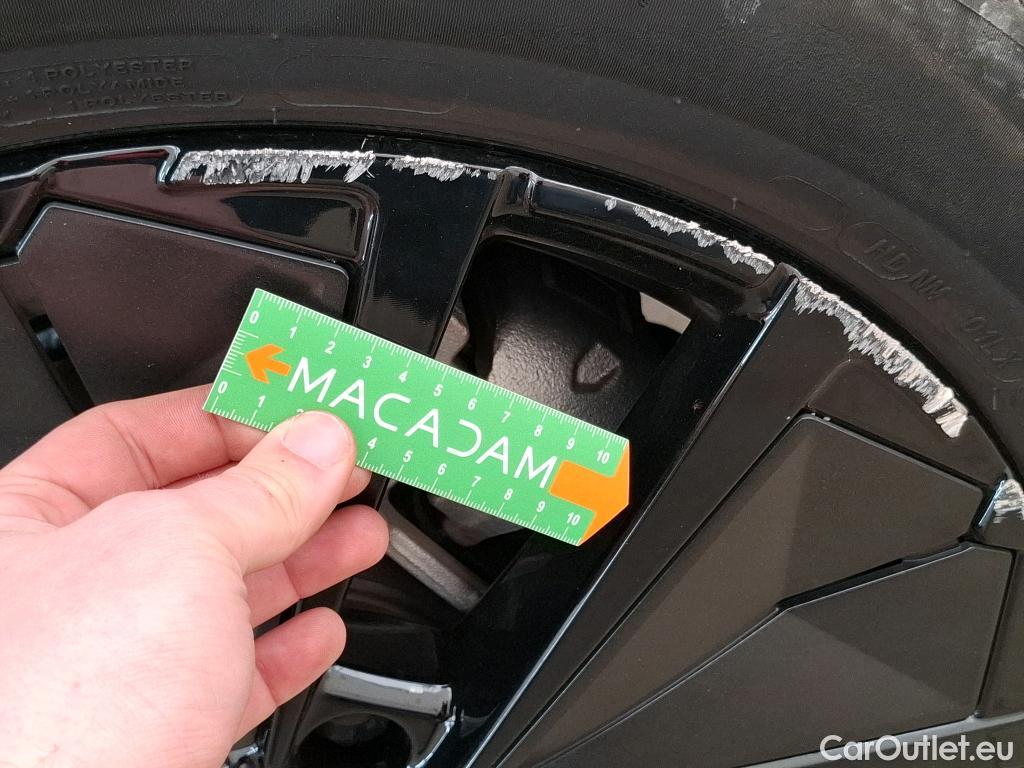  DS  DS7 DS DS 7 / 2022 / 5P / SUV E-TENSE 225 PERFORMANCE LINE + #36