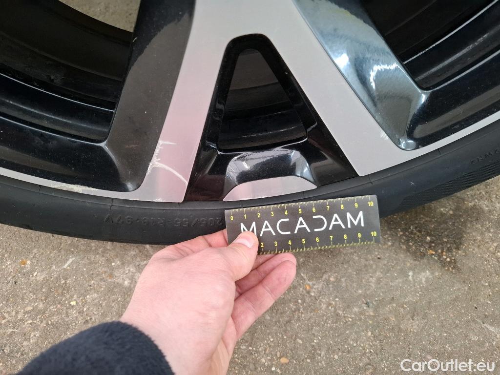  Citroen  C5  Aircross Shine 1.6 PureTech 180CV BVA8 E6dT #17