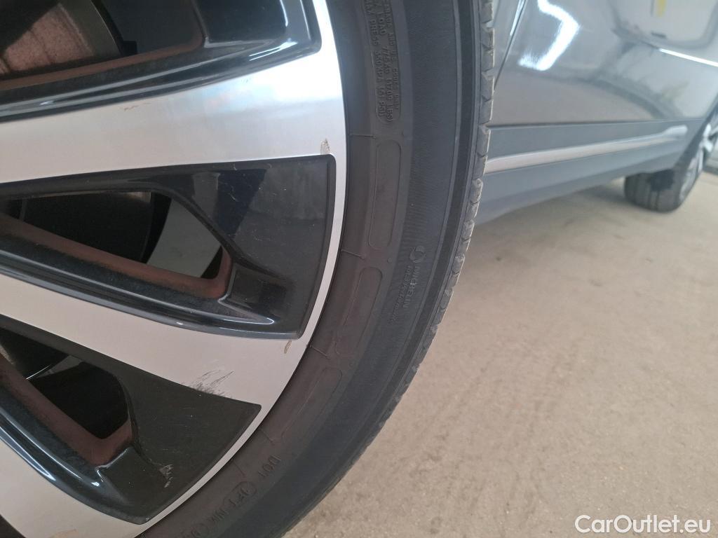  Mercedes  GLA MERCEDES-BENZ  / 2020 / 5P / SUV 1.3  250 e BUSINESS LINE DCT #44