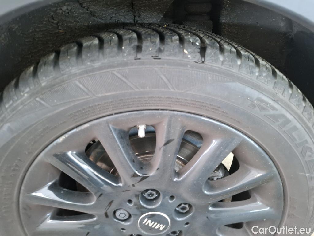  Mini  Mini   / 2021 / 3P / Berline Cooper Edition Camden 136 ch BVA7 #21