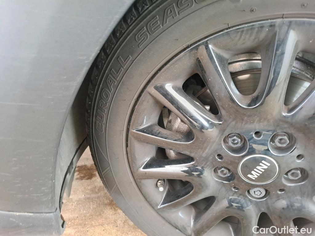  Mini  Mini   / 2021 / 3P / Berline Cooper Edition Camden 136 ch BVA7 #30