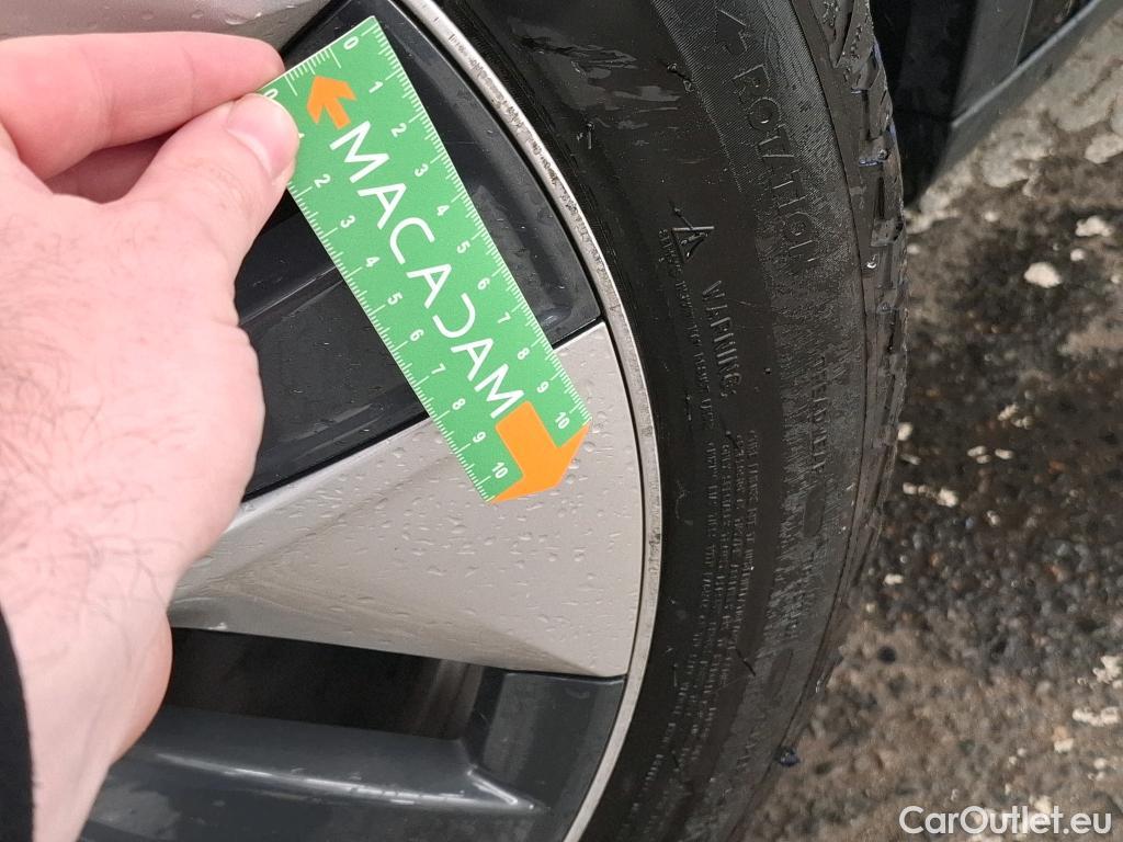  Tesla  Model Y TESLA  2020 5P SUV Grand Autonomie Dual Motor AWD #6