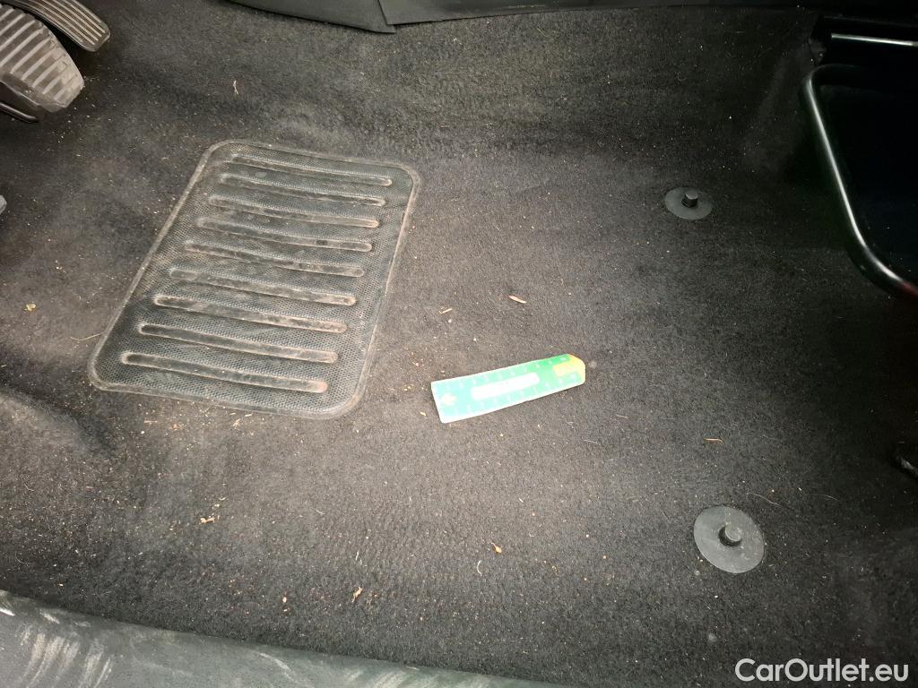  Citroen  C3  Société Feel Nav 1.2 PureTech 80CV BVM5 E6 #10