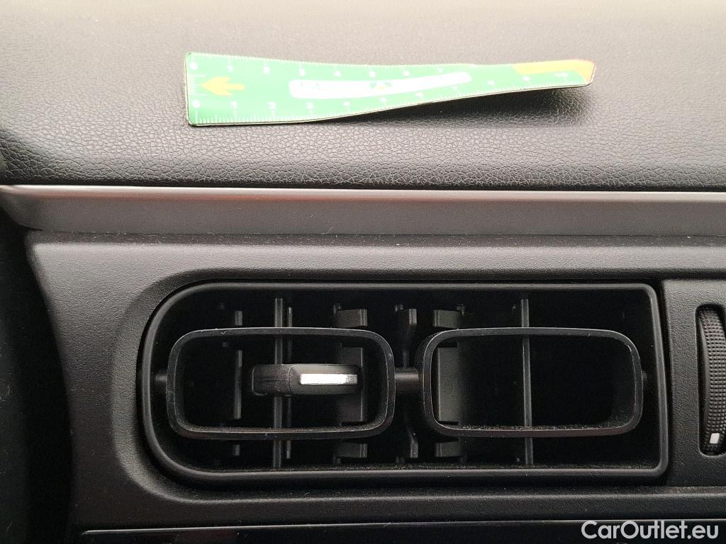  Citroen  C3  Société Feel Nav 1.2 PureTech 80CV BVM5 E6 #9