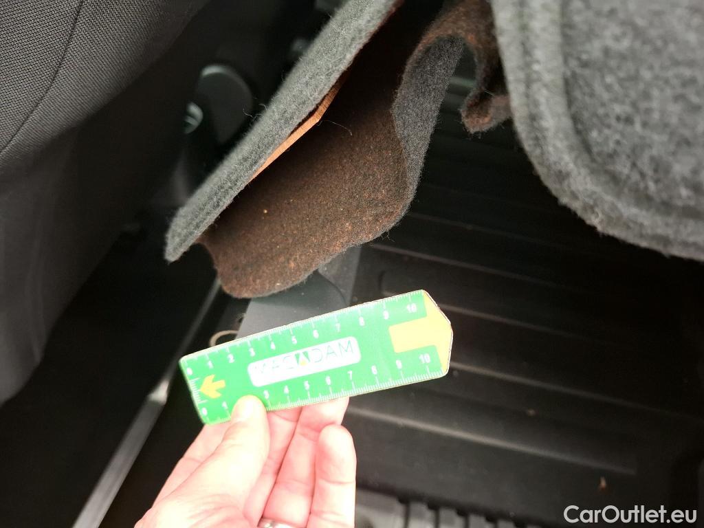  Citroen  C3  Société Feel Nav 1.2 PureTech 80CV BVM5 E6 #16