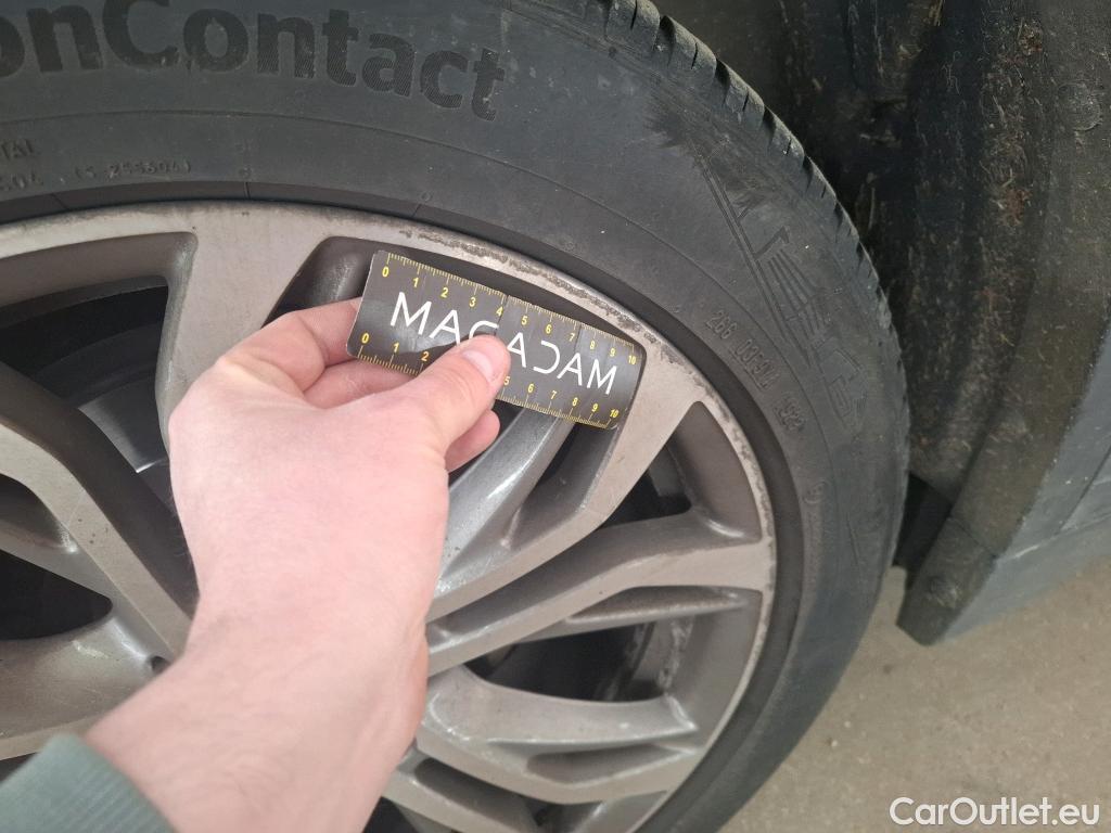  Bmw  X1 BMW  / 2019 / 5P / SUV xDrive25e Business Design BVA6 #24