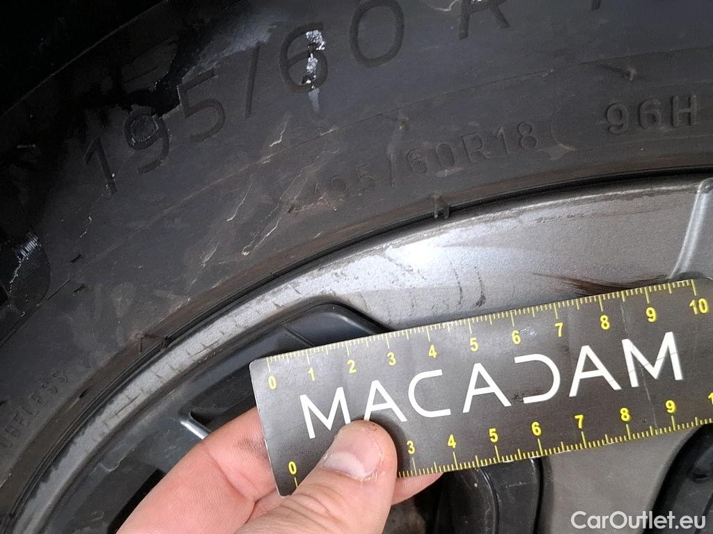  Citroen  C4 CITROEN  X / 2022 / 4P / Berline PureTech 130 S&S EAT8 Feel Pack #11