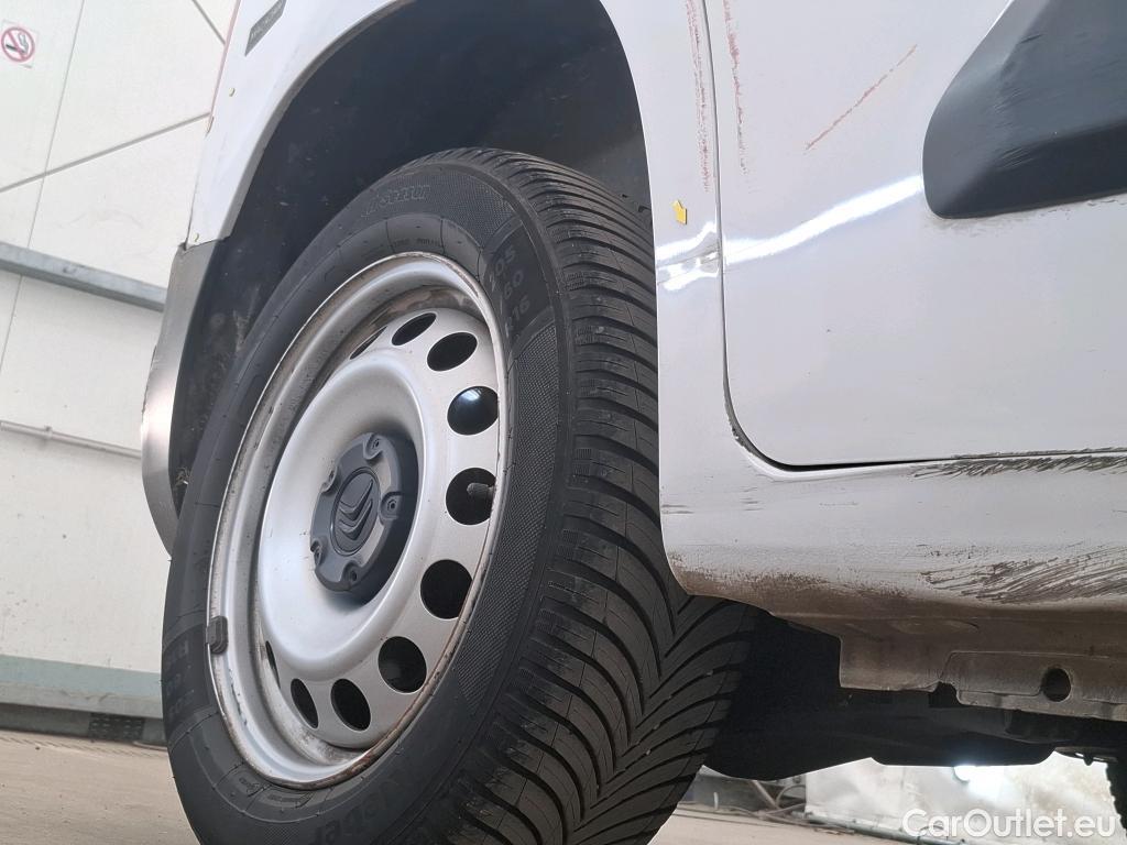  Citroen  Berlingo CITROEN  Van / 2018 / 4P / Fourgonnette Taille M 650kg BlueHDi 130 S&S EAT8 #7