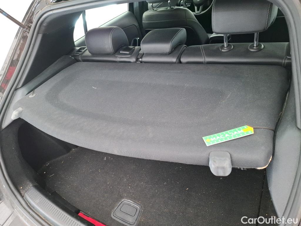  Mercedes  A-Klasse MERCEDES-BENZ Classe A Compact / 2018 / 5P / Berline A 180 d Business Line BVA #16