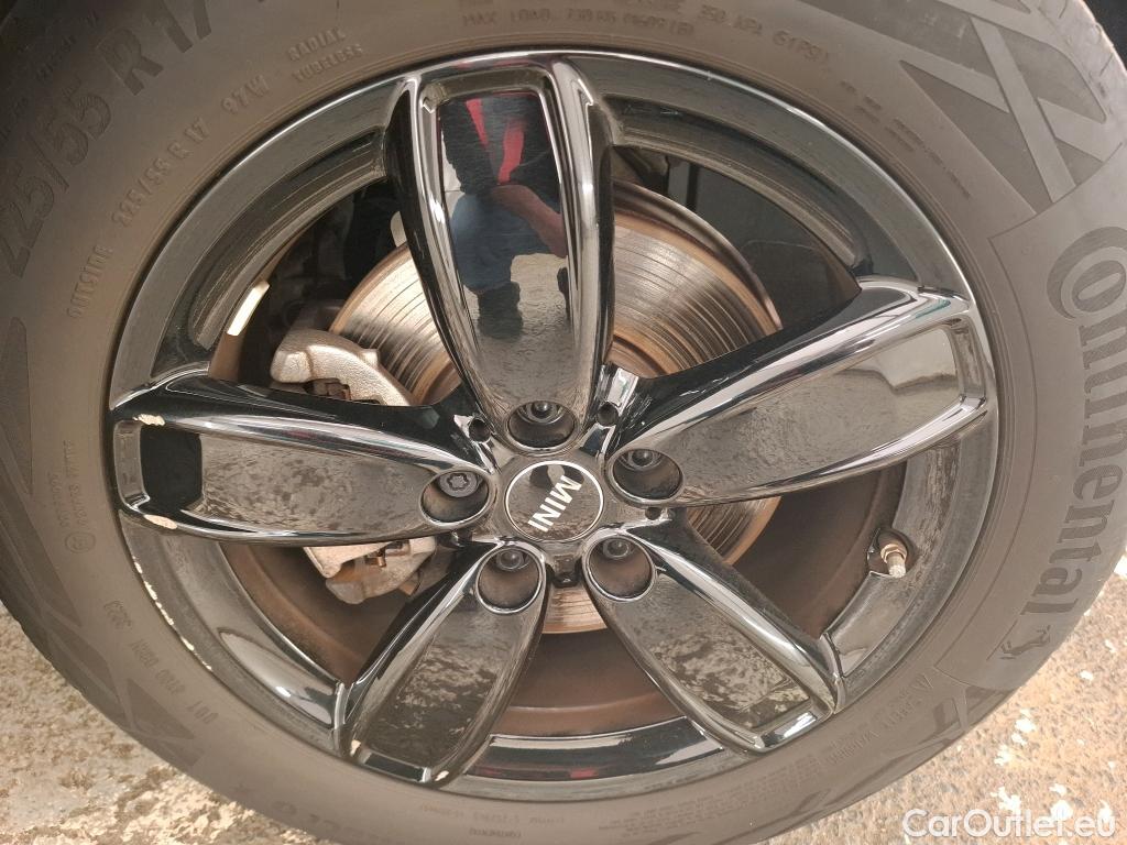  Mini  Countryman MINI  / 2020 / 5P / Crossover Cooper Essential 136 ch BVA7 #2