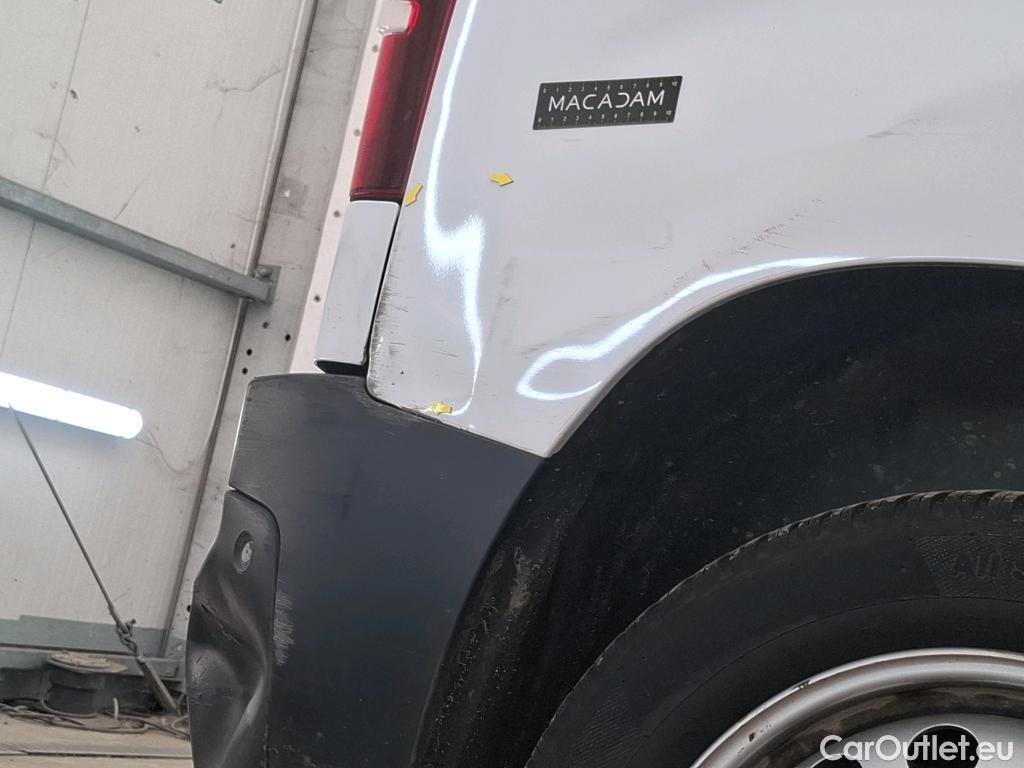  Citroen  Berlingo CITROEN  Van / 2018 / 4P / Fourgonnette Taille M 650kg BlueHDi 130 S&S EAT8 #2