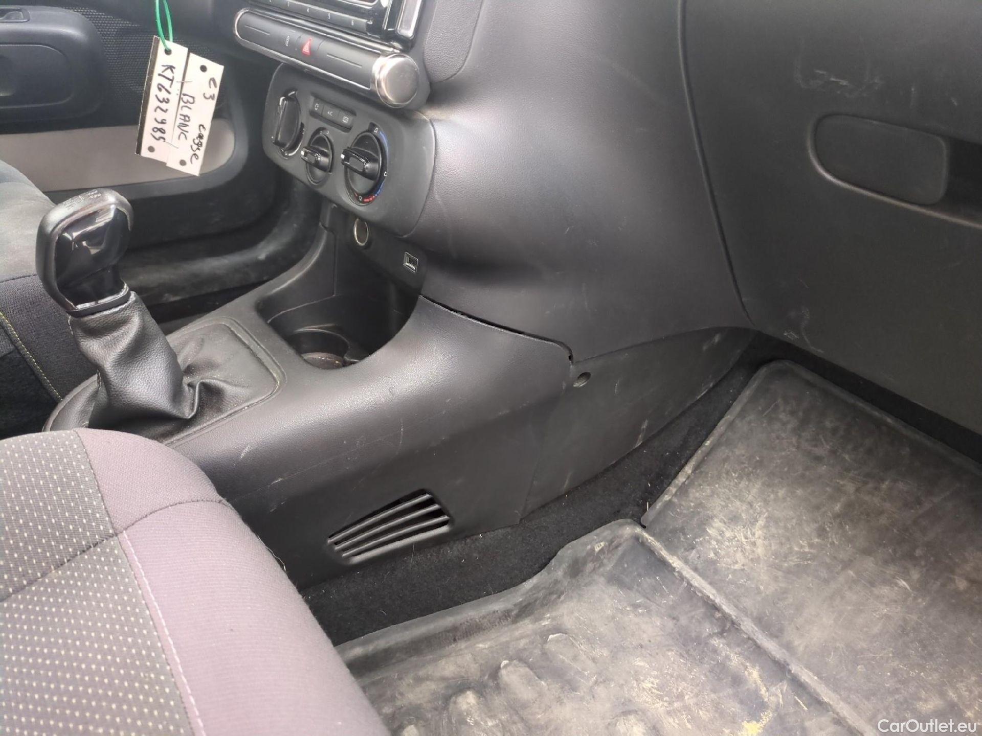  Citroen  C3  Société Feel 1.5 BlueHDI 100CV BVM5 E6dT #40