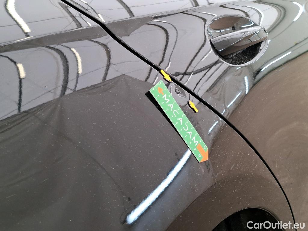  Mercedes  A-Klasse MERCEDES-BENZ Classe A Compact / 2018 / 5P / Berline A 180 d Business Line BVA #23