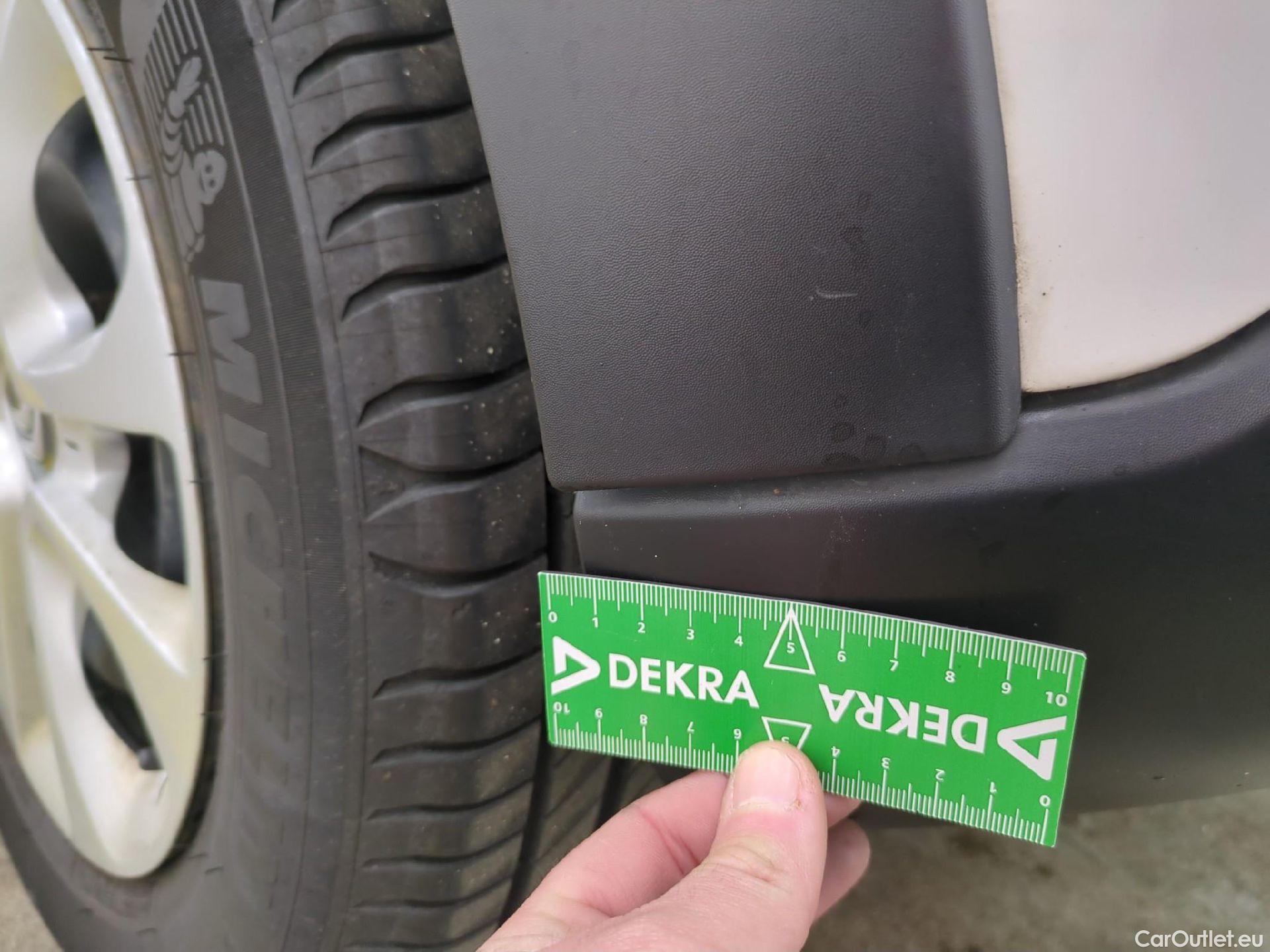  Citroen  C3  Société Feel 1.5 BlueHDI 100CV BVM5 E6dT #21